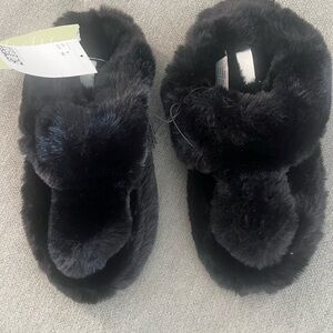 Plush Faux Fur Black Women's Slides